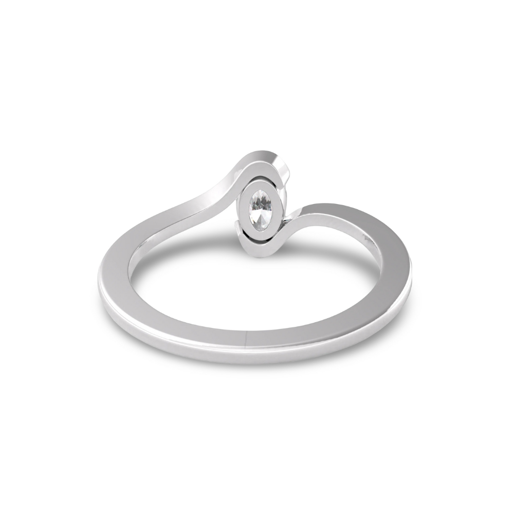 Oval Cut Diamond Twisted Ring